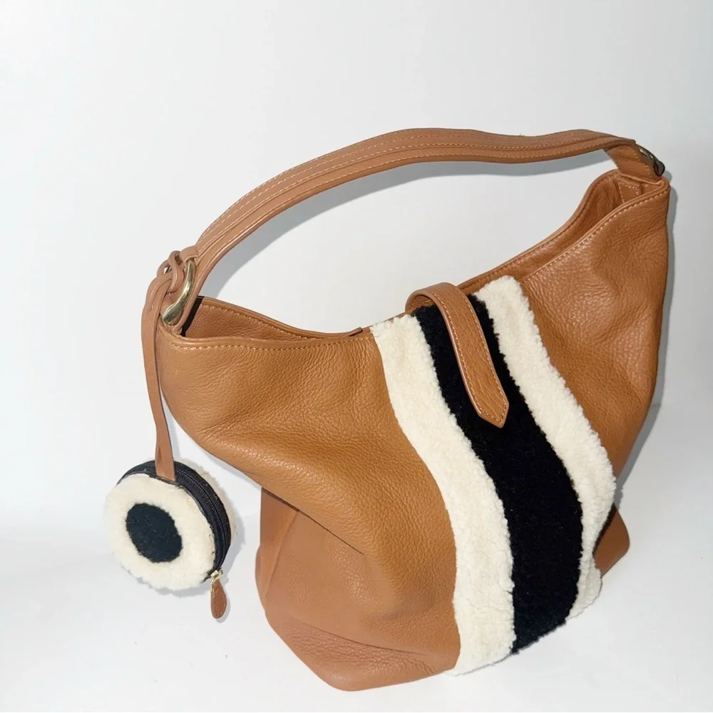 Clever Carriage Tan Leather Hobo Bag Shearling Detail EarPod Case Cowboy Rodeo